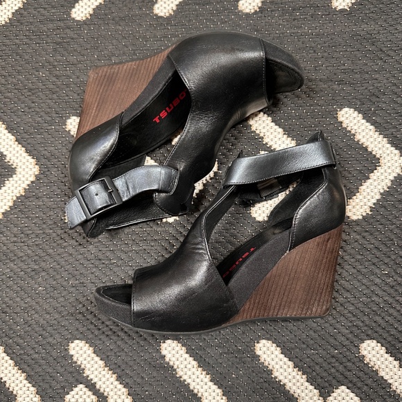 Tsubo Nancie Black Leather Platform Wedge Sandals Size 6.5 - Picture 1 of 8